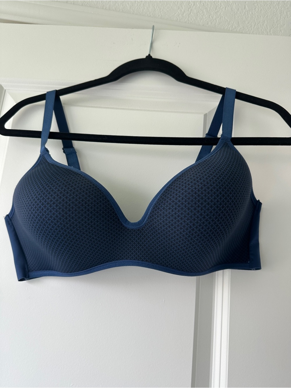 Maidenform Navy Blue Textured T-Shirt Bra